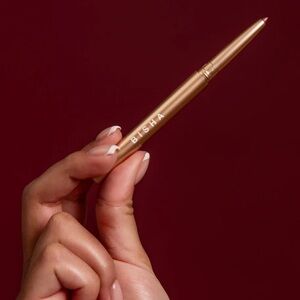 BISHA Essential Lip Designer in "Beverly Hills"